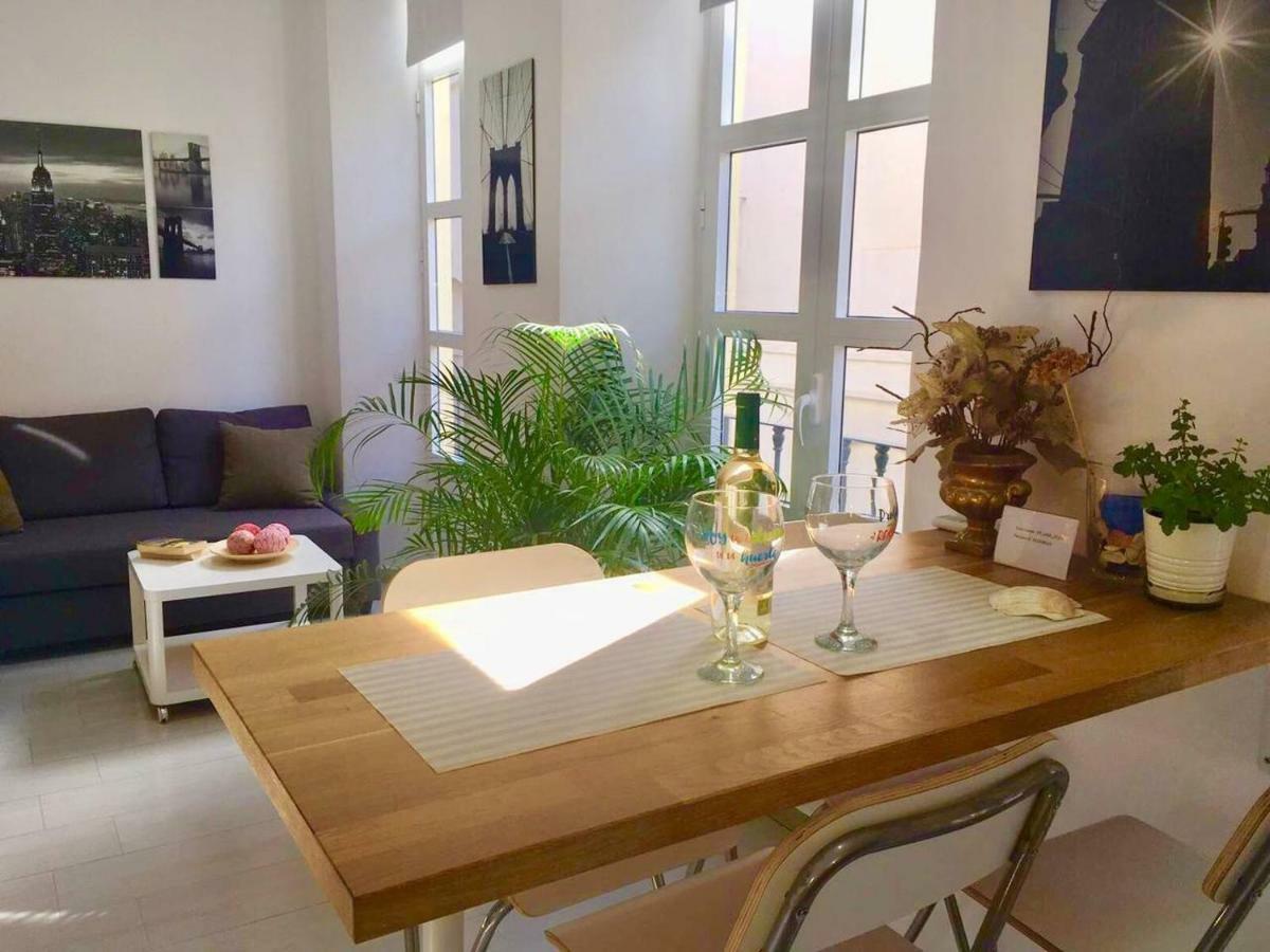 Clemens9 Premium Apartment Малага Екстериор снимка